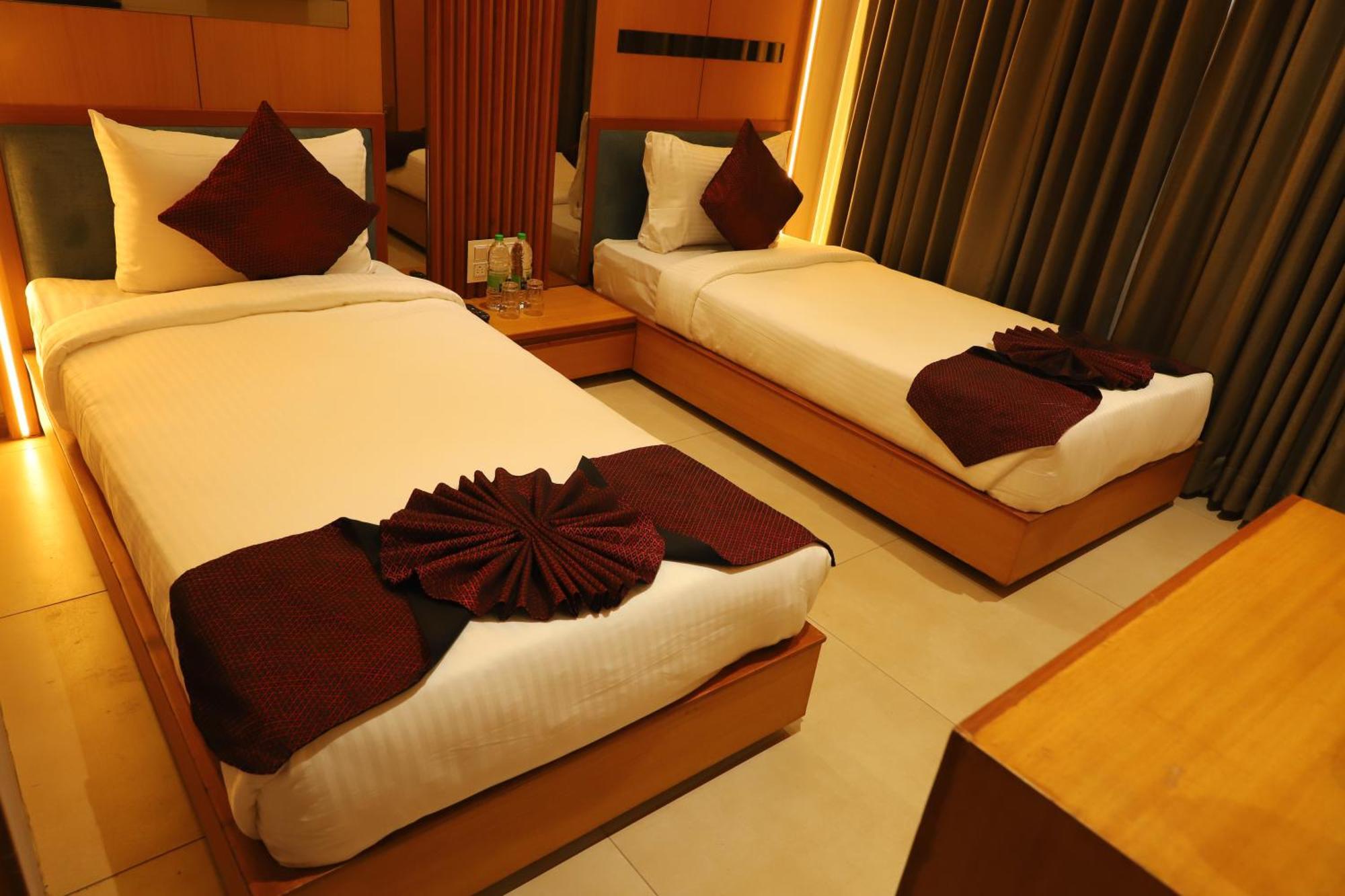 Alba Inn, Vijay Nagar Indore Exterior photo